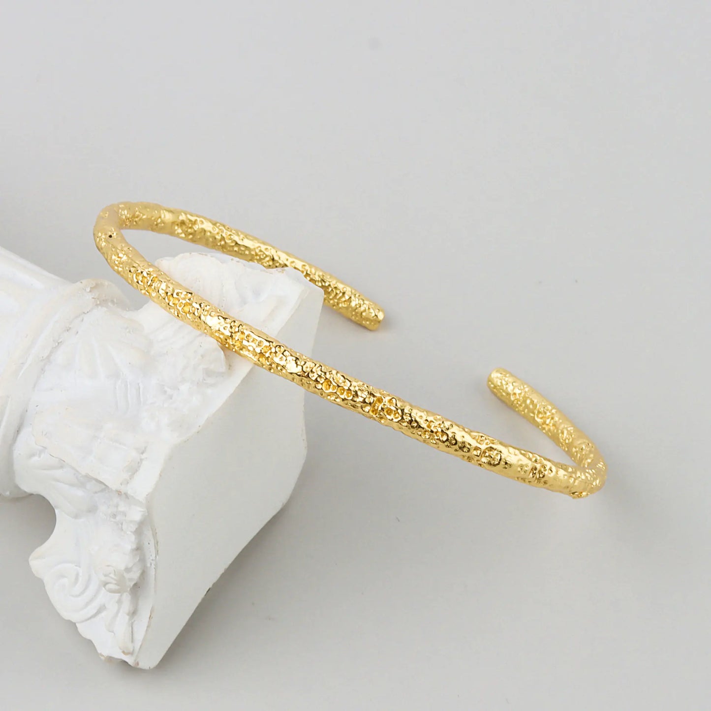 Women's Fashion Simple Irregular Bracelet - Fashivra